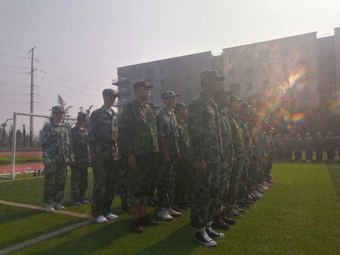 高一軍訓新聞2用圖 (1)11