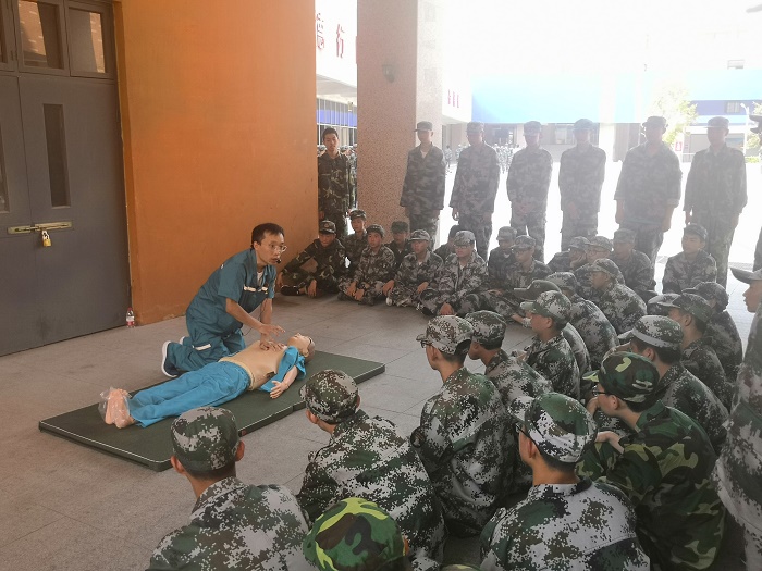 高一軍訓新聞2用圖 (2)22